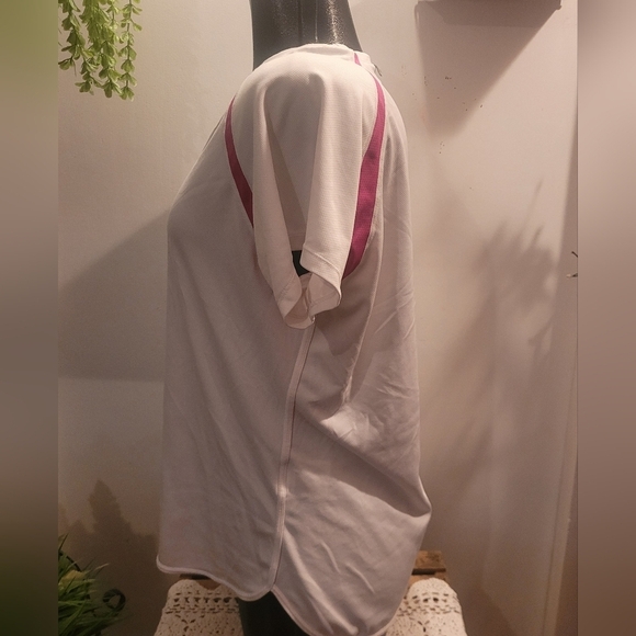 Nike Dri Fit White with Pink Trim Short Sleeve Top XL - Picture 4 of 7